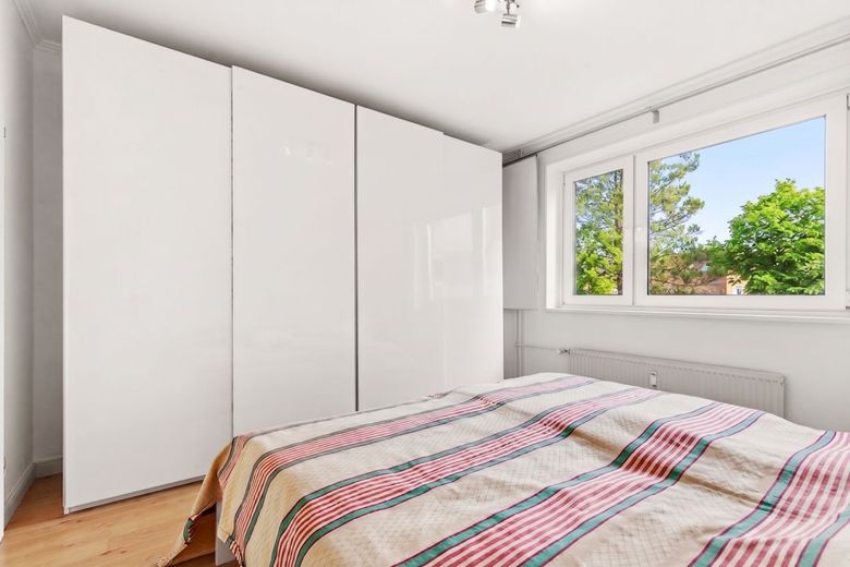 Sonnige Balkonwohnung mit Stellplatz in Halstenbek – Zimmer 2
