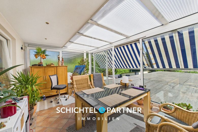 Rablinghausen | Attraktives 5-Parteienhaus mit Doppelgarage &amp; guter Rendite – S&amp;P | Wintergarten