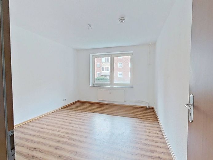 Ihr neues Wohlfühlzuhause in Rendsburg: Geräumige 3-Zimmer-Wohnung mit EBK und BALKON – Ansicht I: Schlafzimmer I