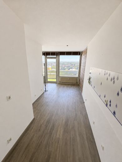 Luminoso appartamento duplex di 3 locali recentemente ristrutturato con balcone a Mainz-Finthen – Küche