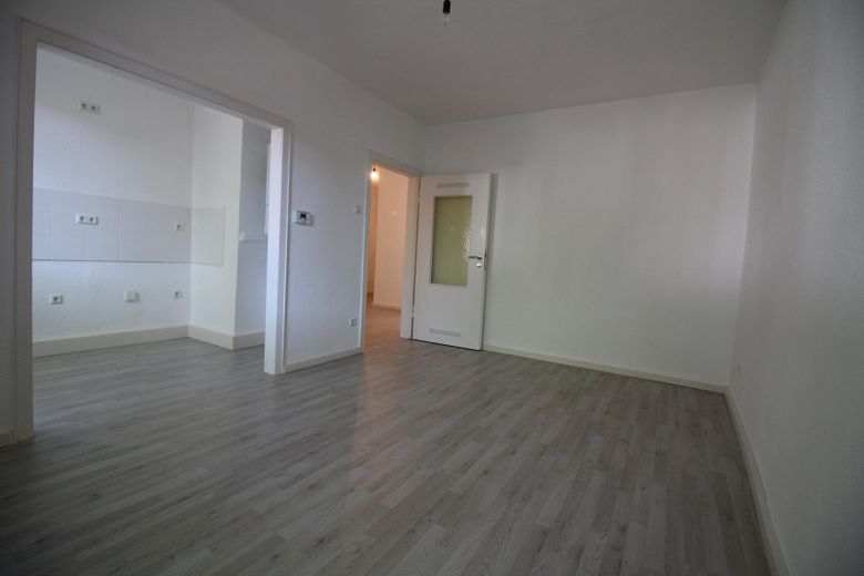 Açık mutfaklı aydınlık 2 odalı daire - Doğu-güney şehir merkezi – Fotoğraf 2