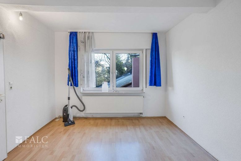 Raum für Ideen - Ihr Haus mit Potenzial – ZImmer OG