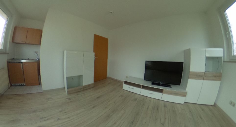 Wohn- & Schlafzimmer Ansicht 2