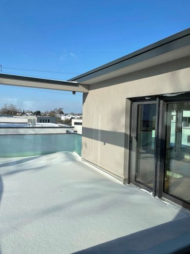 Luxus-Penthouse-Wohnung in traumhafter Lage mit Privatseenutzung – Terrasse Staffelgeschoss II