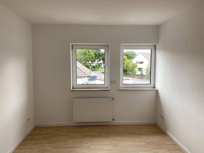 Wunderschöne 4,5-Zimmer-Maisonette-Wohnung in allerbester Lage von Rödermark OR – 1OG Zimmer 1
