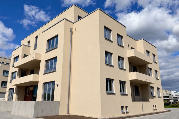 Berlin-Karlshorst’ta balkonlu, özel ve yeni 3 odalı daire, 01.11.26 tarihinden itibaren taşınmaya hazır