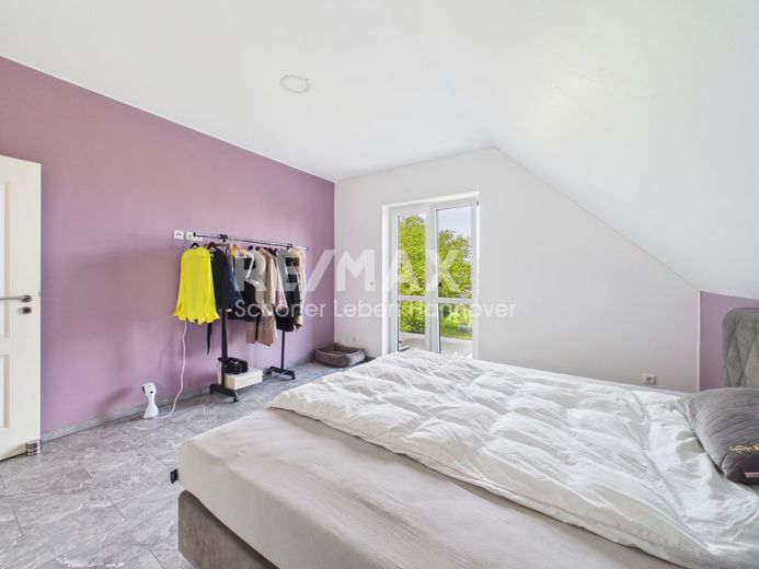 Modernes Einfamilienhaus in Barsinghausen – Schlafzimmer OG
