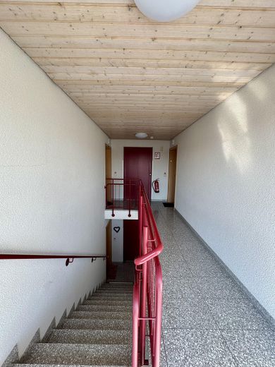 Provisionsfrei: 2-Zimmer-Wohnung DG mit Balkon in betreuter Wohnanlage – Treppenhaus 1 (Aufzug)