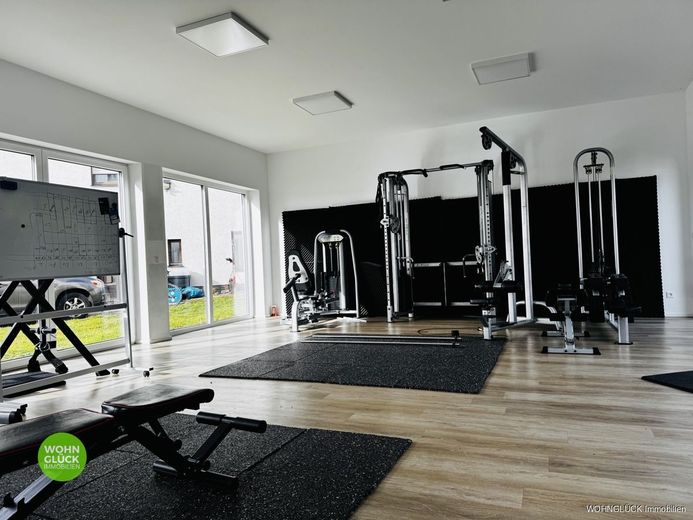 Sonnige Aussichten - Urbane Gewerbefläche im schönen Mühltal – Gym