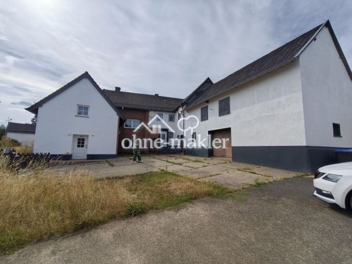 Großer Hof mit 2 Einheiten + XXL Innenhof+ Garage| 40 min bis Köln – Foto 1