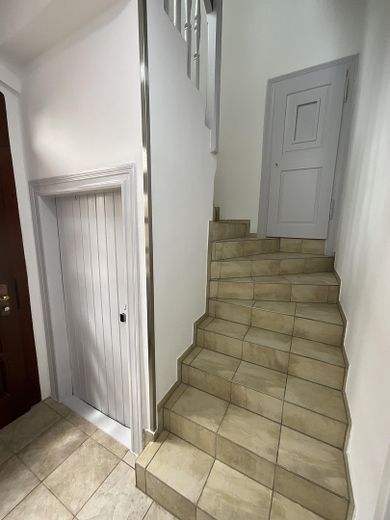 Treppe zu 1.OG