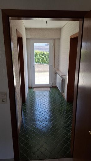 Flur im EG zur großen Terrasse