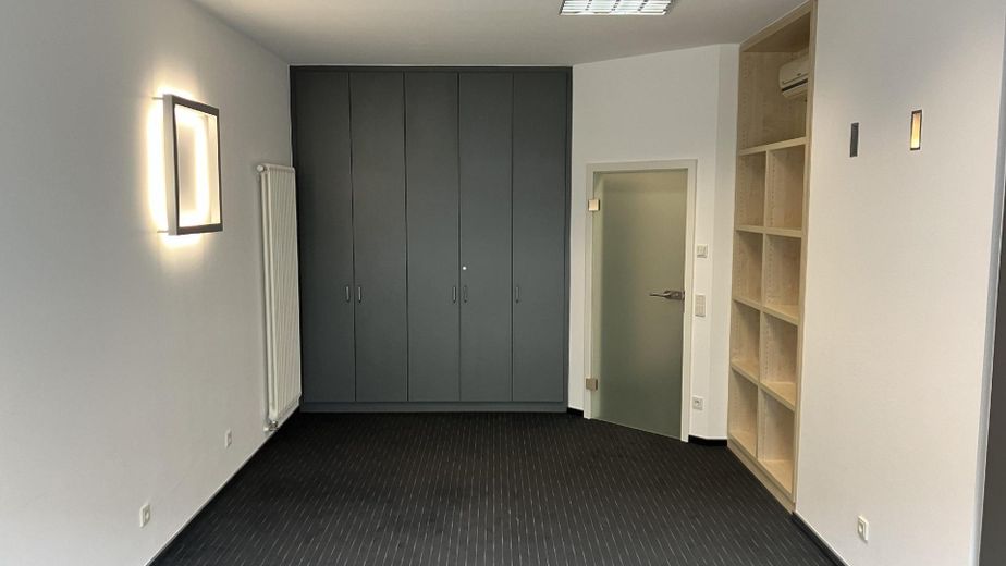 Powierzchnia biurowa / handlowa w najlepszej lokalizacji, parter, Homburg (Saara) – eines der seperaten Büros