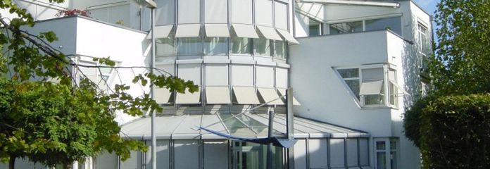 Lichte kantoor-/praktijkruimtes in Burghausen - ca. 100 (optioneel 200 m²) met veelzijdige indeling – Bürogebäude