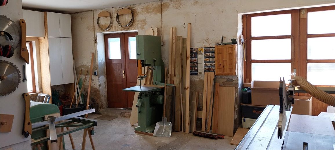 Casa unifamiliare con officina – spazio per vivere e creare – Werkstatt