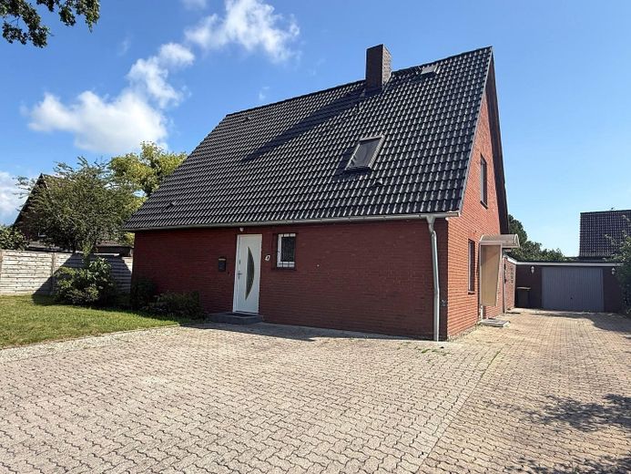 Modernisiertes Einfamilienhaus mit großzügigem Anbau und Südgarten – Foto 2