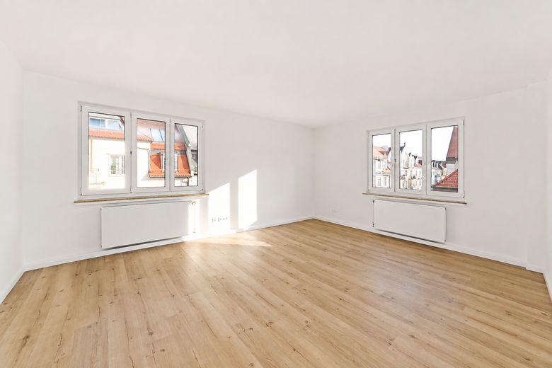 Senza provvigione in Hohenzollernplatz: luminoso e spazioso appartamento di 3 locali con planimetria flessibile – Wohnzimmer (1)