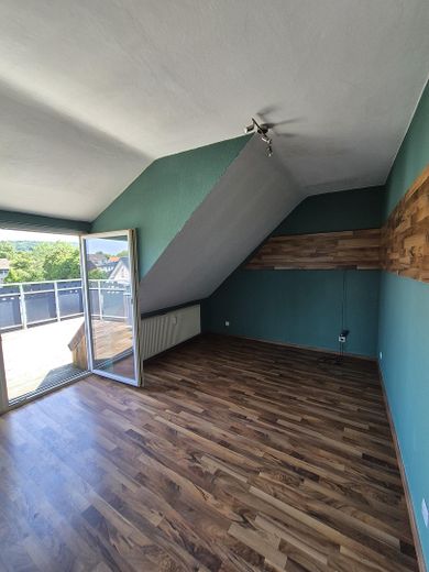 Charmante, generöse Dachgeschosswohnung in Herford 160 qm + 60 qm – Kinderzinner
