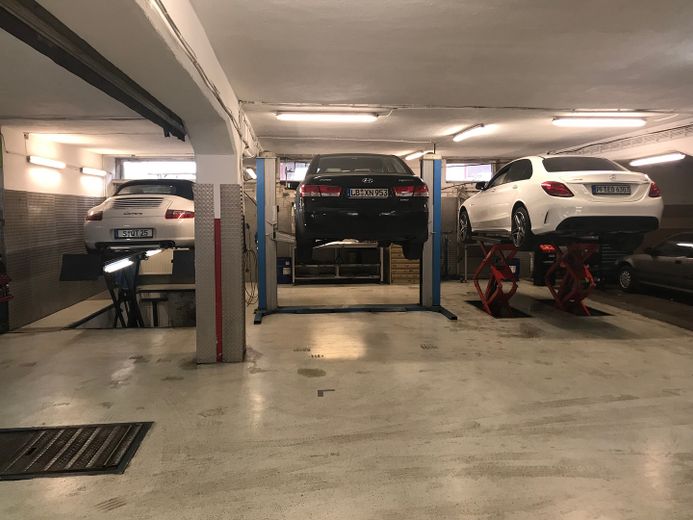 KFZ-Werkstatt Anteil ab 70m² komplett ausgestatt, 24/7 Zugang mit eigenem Schlüssel – Werkstattbereich