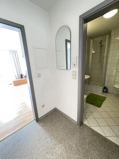 Appartement 1,5 pièce lumineux, moderne et meublé, situé au centre de Fürth – Photo 9