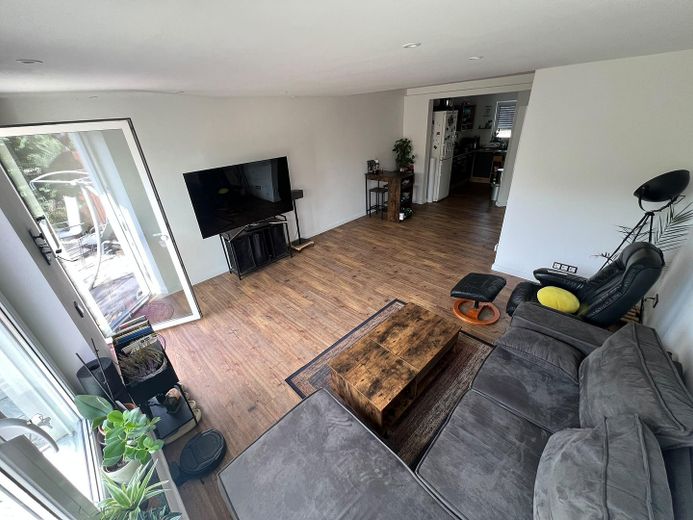 Modernes High-Tech-Wohnen: Reihenendhaus mit smarthome-Komfort & Gartenoase – Wohnen