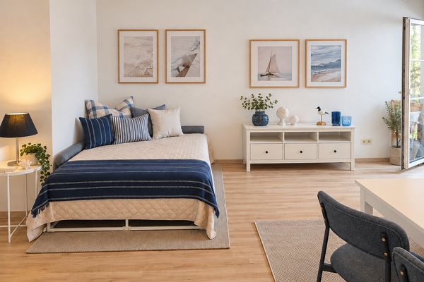 Balkon ve ankastre mutfaklı mobilyalı 1 odalı daire – yaklaşık 39 m²