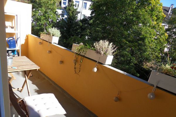 Kreuzviertel!!! Piękne mieszkanie w starej kamienicy z 3,5 pokojami i BALKONEM OD POŁUDNIOWEGO ZACHODU