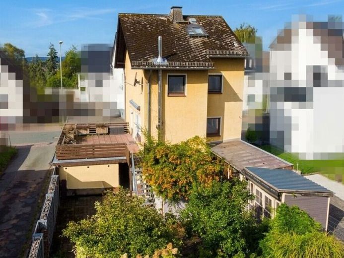 EFH mit Nebengebäude, Garage und Garten in Limburg-Ahlbach – Foto 1