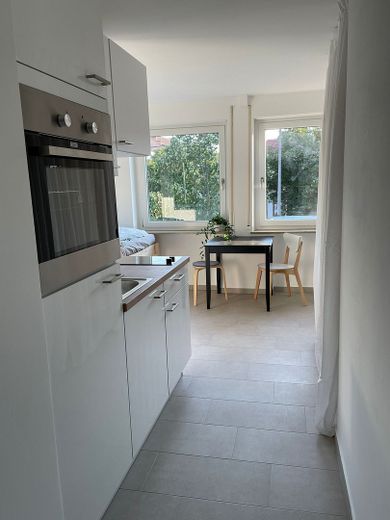 +++ Stilvolles Micro-Appartment in Top Lage nahe Bahnhof Feuerbach +++(4) – Flur Studio 4