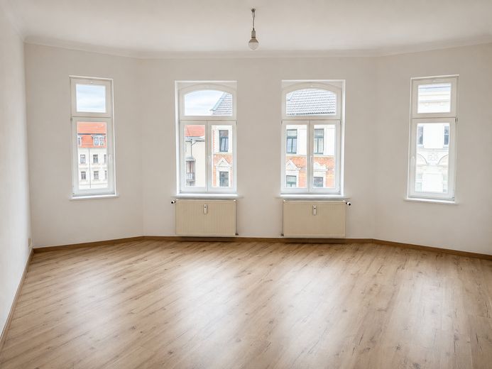 Bezugsfreier Gründerzeit-Altbau · Eckwohnung 3. OG · neue Holzfenster und Treppenhaus 2025 – Foto 2
