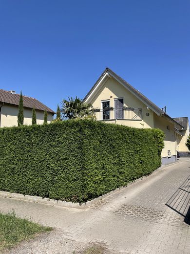 Straßenansicht
