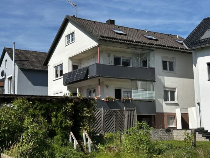 Vermietetes Wohnhaus mit 3 Wohneinheiten – Foto 1
