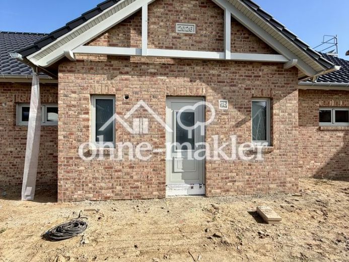 Hochwertige Bungalow-Haushälfte mit EBK & Sauna - attraktive, ruhige Lage von Barum – Foto 1
