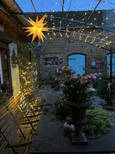 Ein Stück vom Paradies in Elb-Nähe - saniertes Bauernhaus mit Vintage-Charme – im Advent zur blauen Stunde