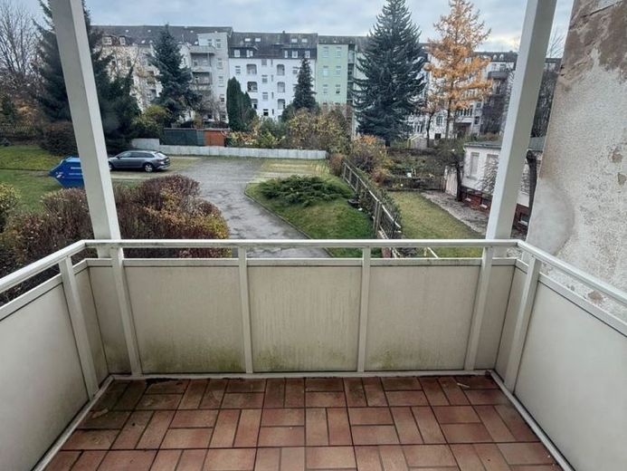 Gemütliche 1-Zimmer mit Balkon, Laminat und Wannenbad in ruhiger Lage – Foto 1
