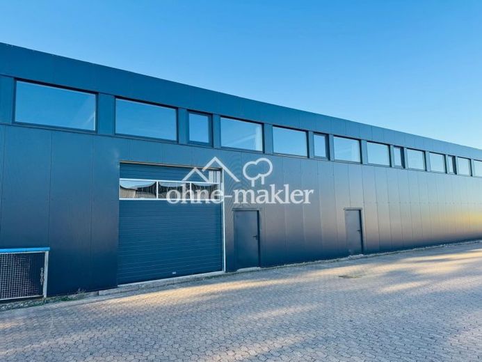 Bad Nenndorf, capannoni da 300 m² a 1.200 m², a partire da 3 €/m² – Foto 1