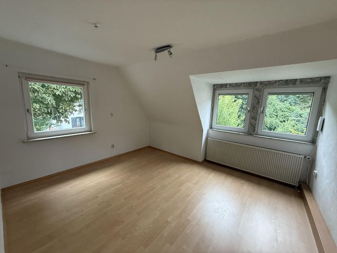 1. Zimmer OG