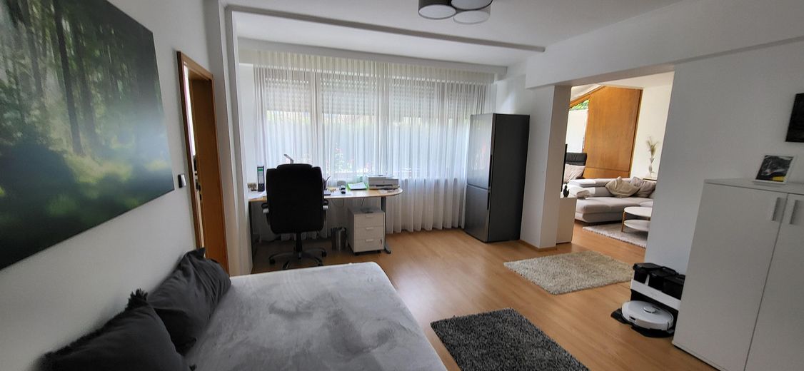 Exclusive 3-room apartment, fitted kitchen, terrace, winter garden + garden, top location Pforzheim Nordstadt – Esszimmer Arbeitszimmer