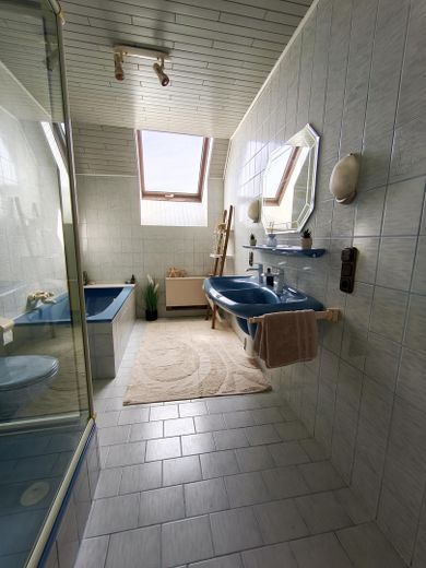 Großer Hof mit 2 Einheiten + XXL Innenhof+ Garage| 40 min bis Köln – Foto 7