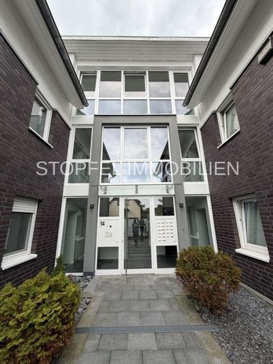 Moderne Terrassenwohnung mit Gartenanteil in Bielefeld - Jöllenbeck – Eingangsbereich