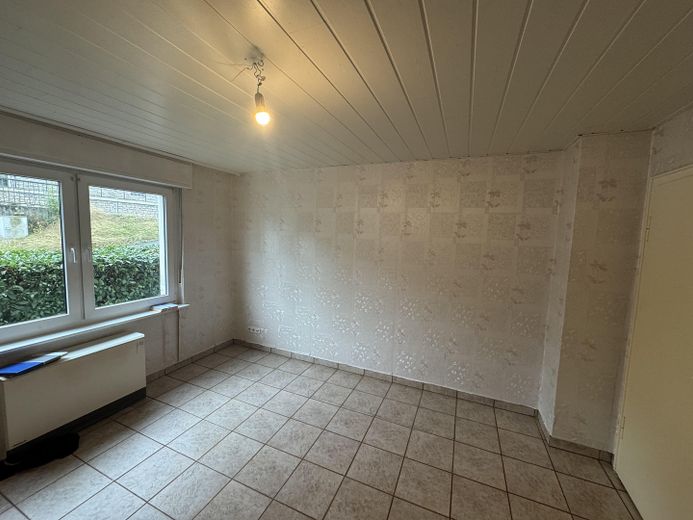 Centralnie położone mieszkanie o powierzchni 55 m² w Balve – blisko do wszystkiego i komfortowe warunki do życia – Wohnzimmer