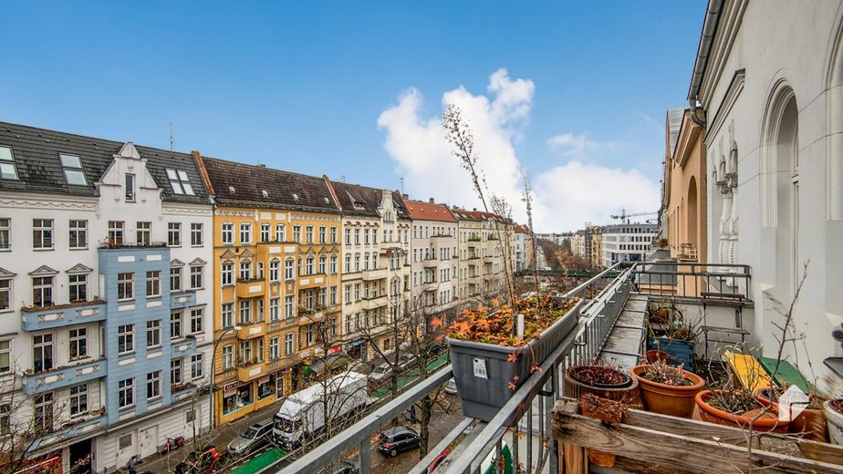 Provisionsfrei: 111 m² Altbau-Kapitalanlage mit 2 Südbalkonen, Helmholtz-Kiez Prenzlauer Berg – Aussenbalkon SW
