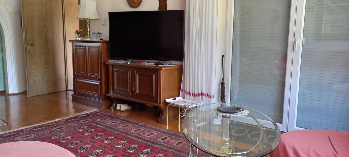 Bungalow in ruhiger Lage – Wohnzimmer I