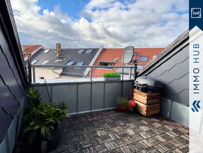4169595-JdS9dpTeuuFfXVoXem762hbA-Balkon.jpg