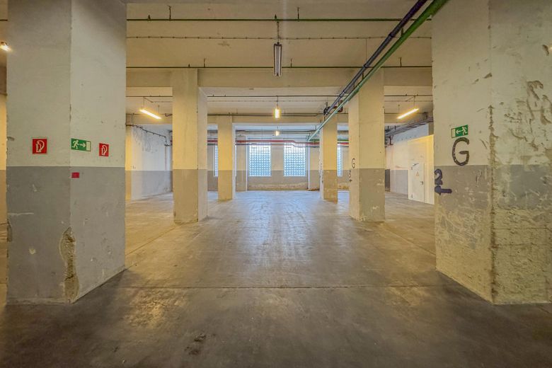 ALMACÉN – 130 m² – TRANSITABLE – IDEAL PARA EMPRESAS ARTESANALES – PLAZA DE APARCAMIENTO opc. – SERVICIO DE SEGURIDAD – Lagerfläche -130 m² - Foto 1