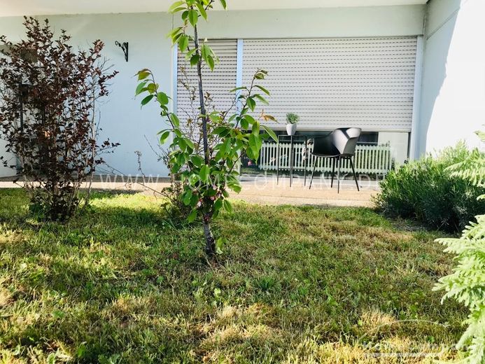 St. Arnual'da güneş alan güney teraslı modern döşenmiş daire – d478a37281e7f83935861dcde024736d1dbb0589.jpg