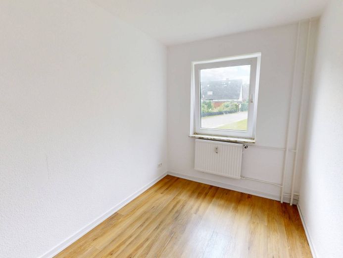 Helle 2-Zimmer-Wohnung mit EBK in ruhiger Wohnlage – Ansicht I: Schlafzimmer II