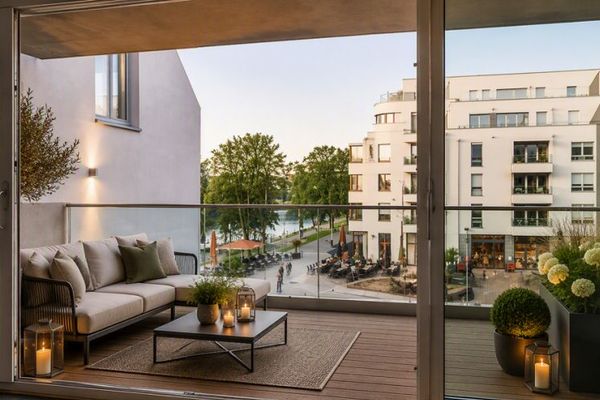 Palais on the City Quay - 130 m² of luxurious living with views of the Ruhr and two balconies