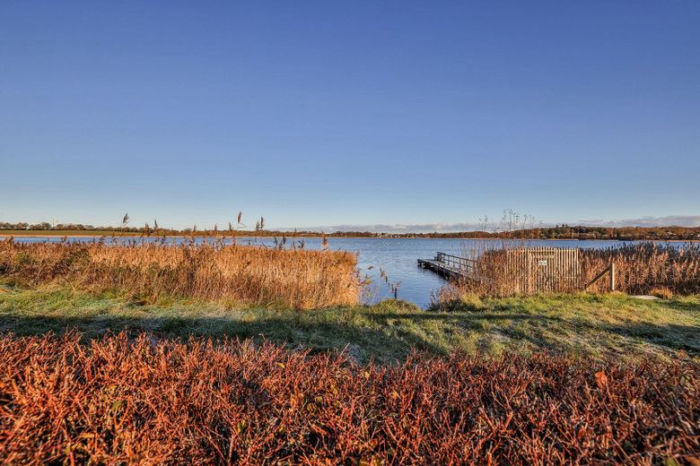 Neubau-Doppelhäuser in Scharbeutz-Klingberg – Traumlage am See, nur wenige Minuten zur Ostsee! – Pönitzer See