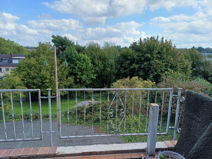 Dortmund-Kirchlinde’de güney balkonlu güzel, yenilenmiş 2 odalı daire 1.11.26 tarihinden itibaren kiralık – Südbalkon